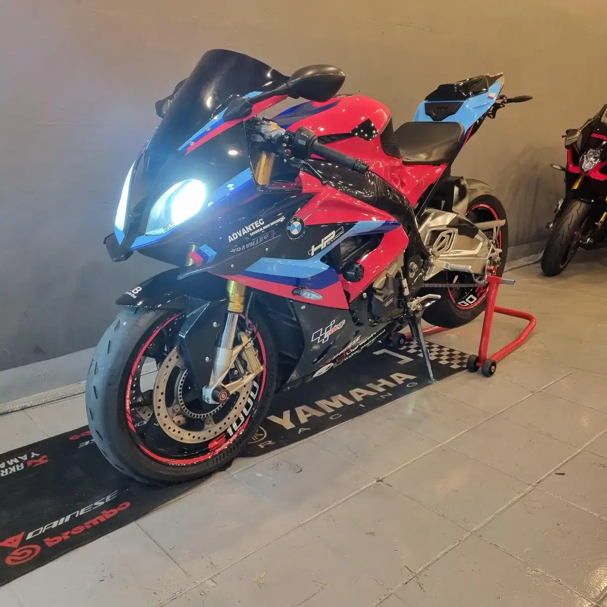 부산 BMW S1000RR ABS PRO 15년식 블랙레드 판매합니다.