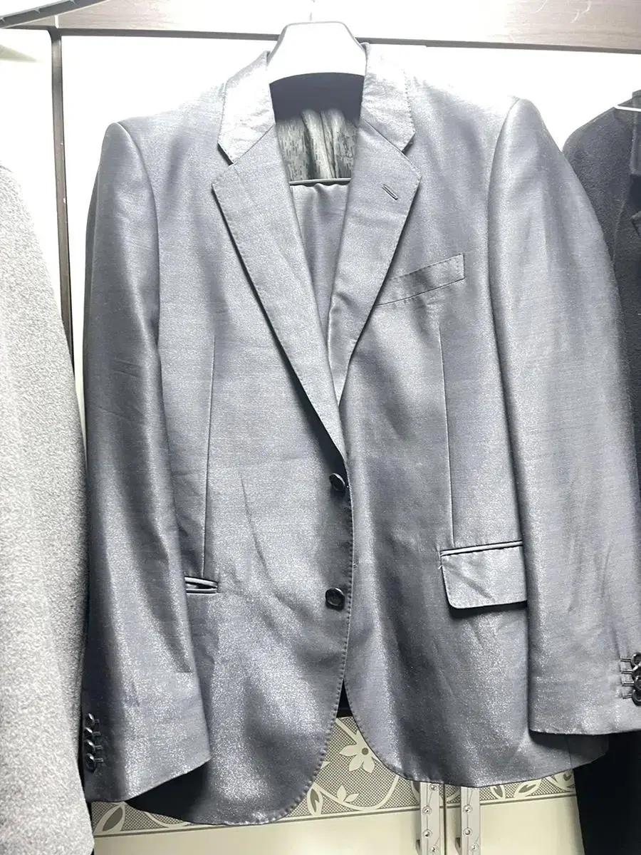 Versace suit (price drop)