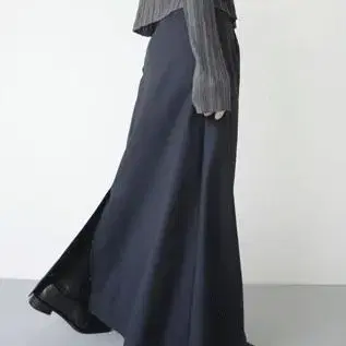 애프터먼데이 maxi flared formal skirt 모카그레이