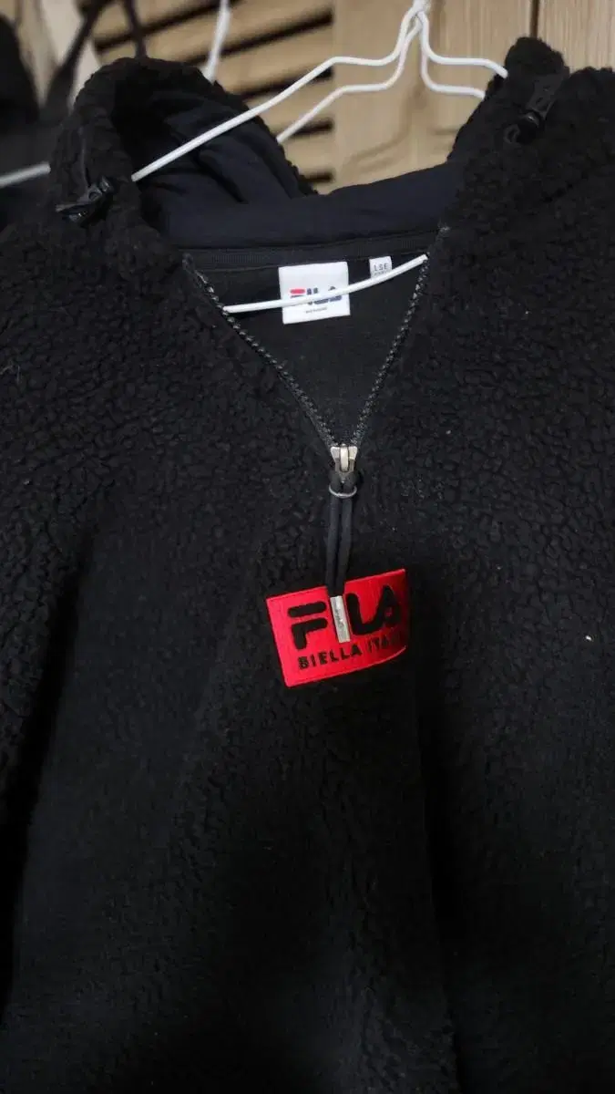 [1 wear] Whella FILA Unisex Box Logo Hoodie (Black)