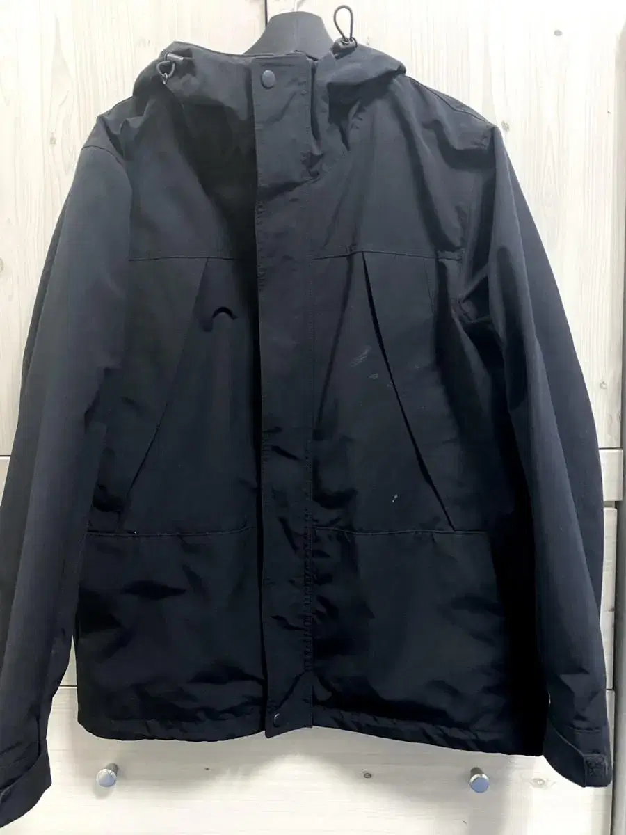 uniqlo mountain jacket L