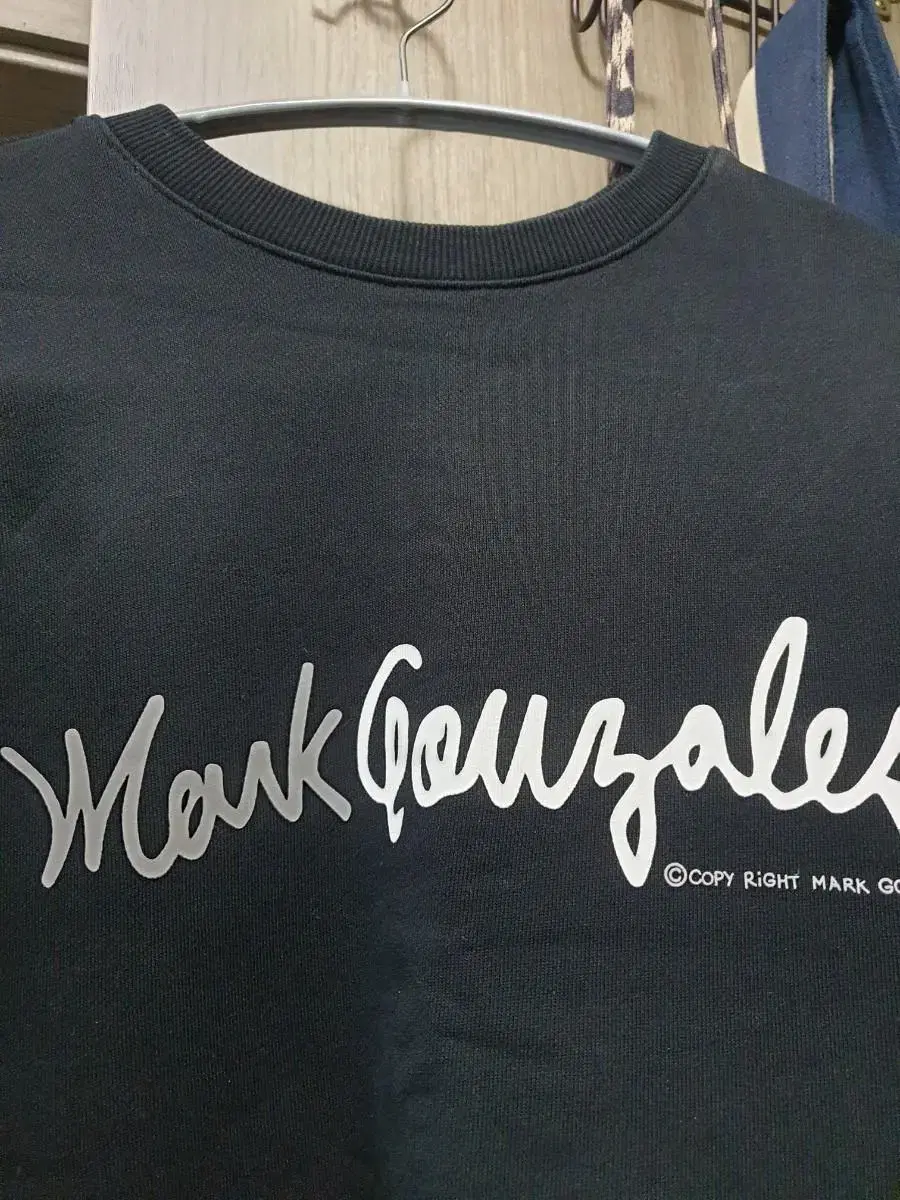 Mark Gonzalez Man to Man (size L)