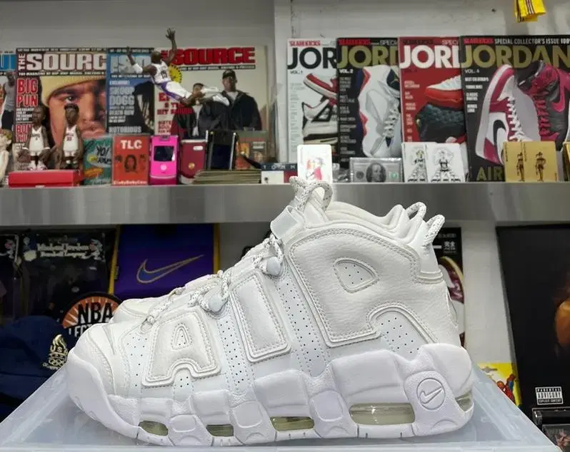 nike 에어 모어 업템포 트리플 화이트 air more uptempo