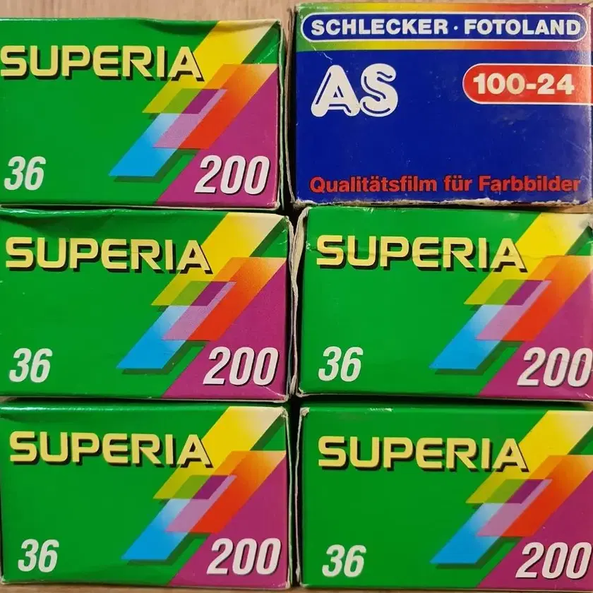 Six rolls of film for unused film cameras #수동카메라필름 on Bunjang Global Site.