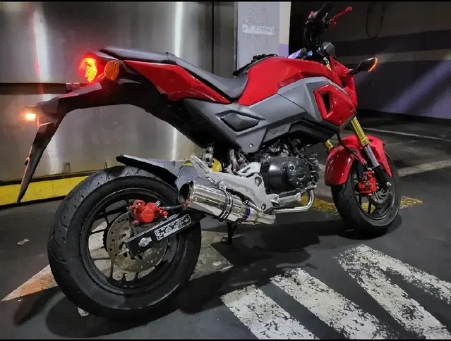 튜닝머플러 PCX125 NMAX125 AEROX125