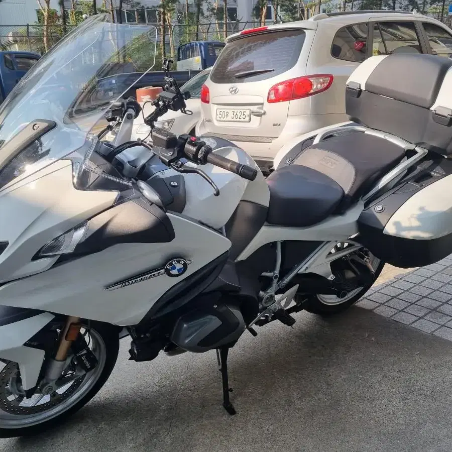 BMW1250RT 신차급 2천키로 (22년 8월식)