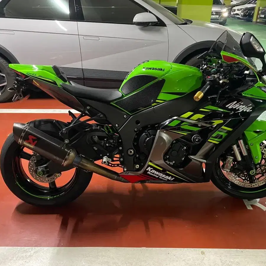 가와사키 zx10r 2019년식 16504km 아크라풀배기 구완