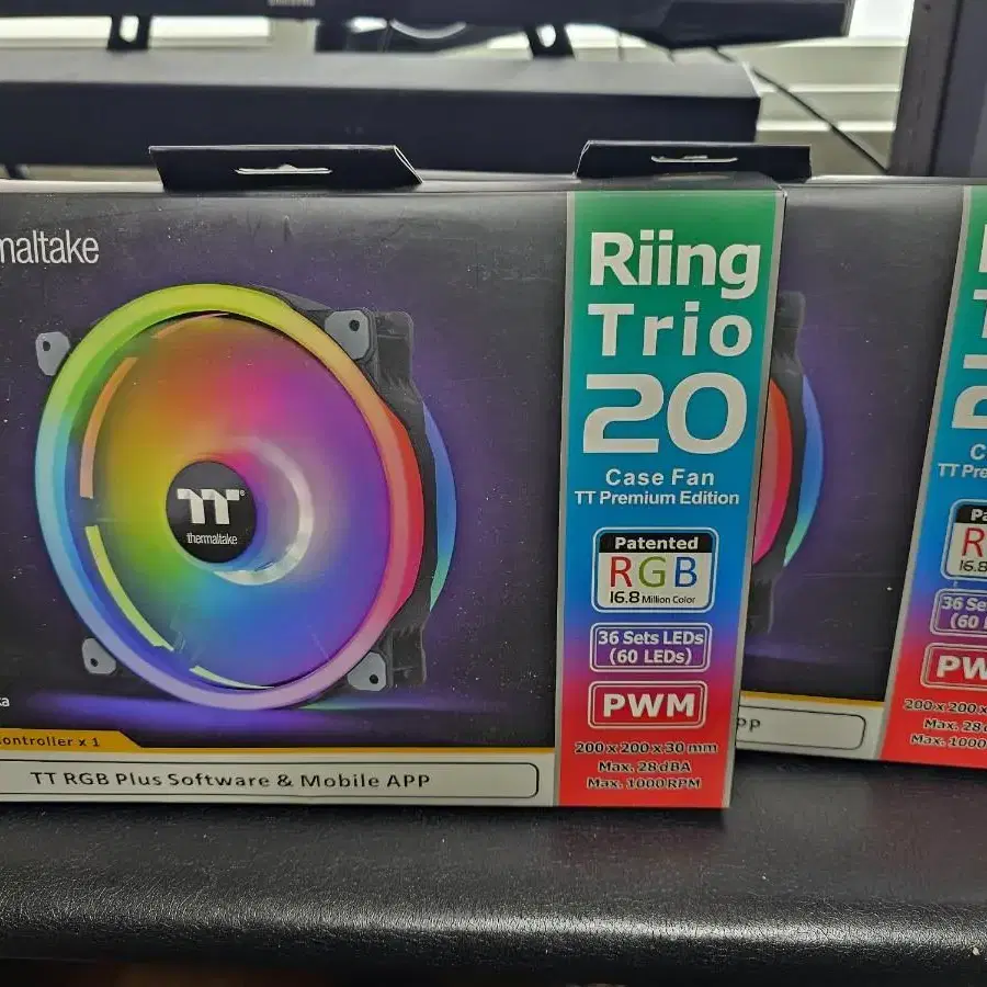 써멀테이크 Riing Trio 20 RGB Case Fan