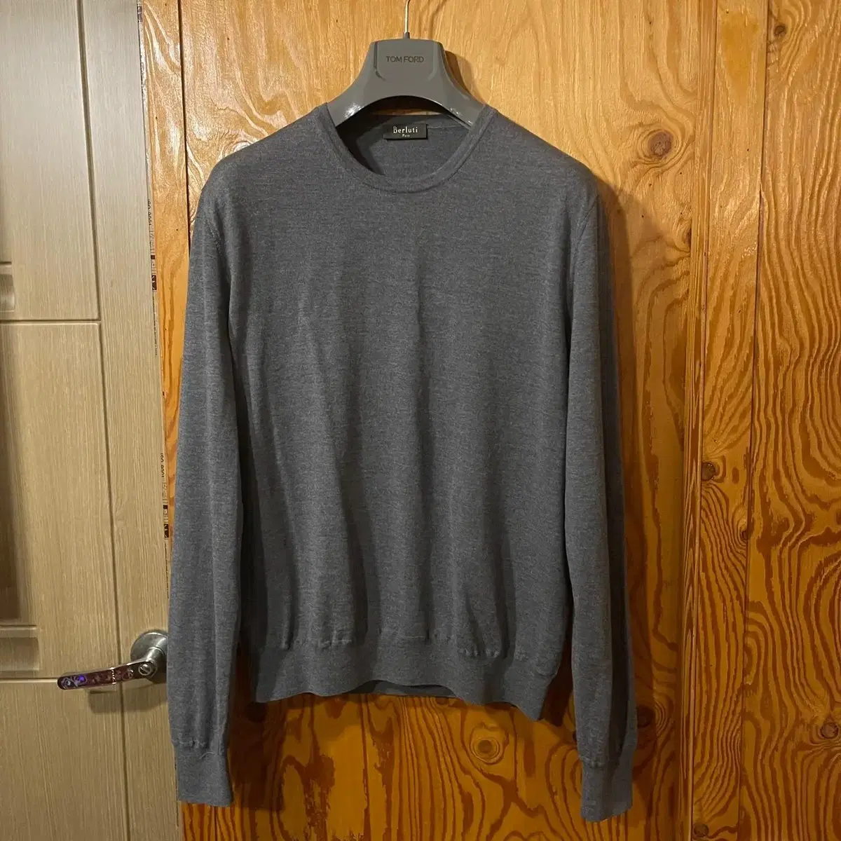 The veluti gray wool knit is available at sell.