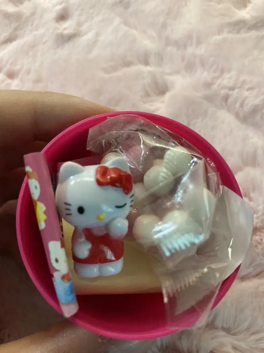 Hello Kitty Surprise Egg Figure Random Gacha