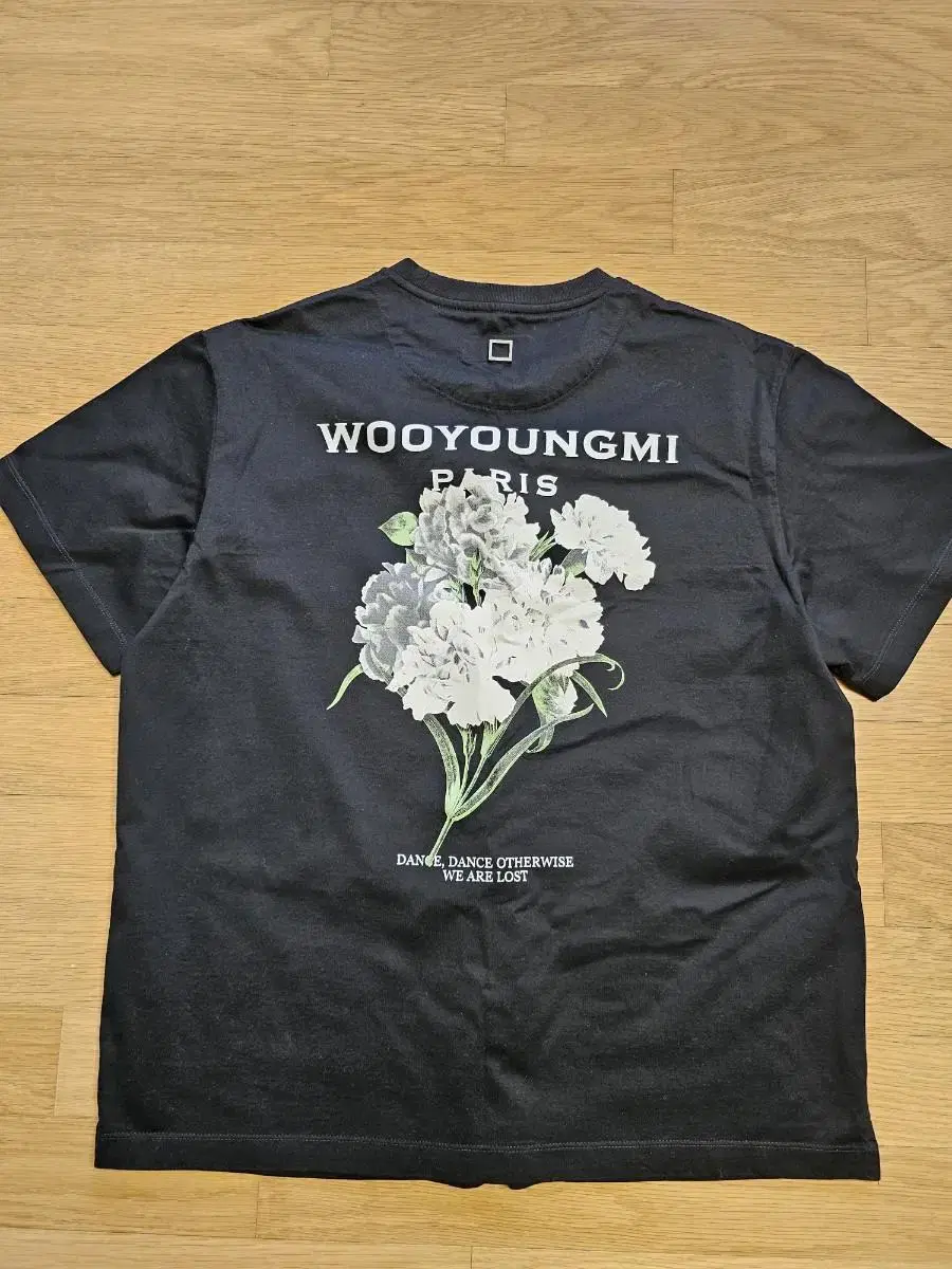 Wooyoung Mi Flower 46 sells