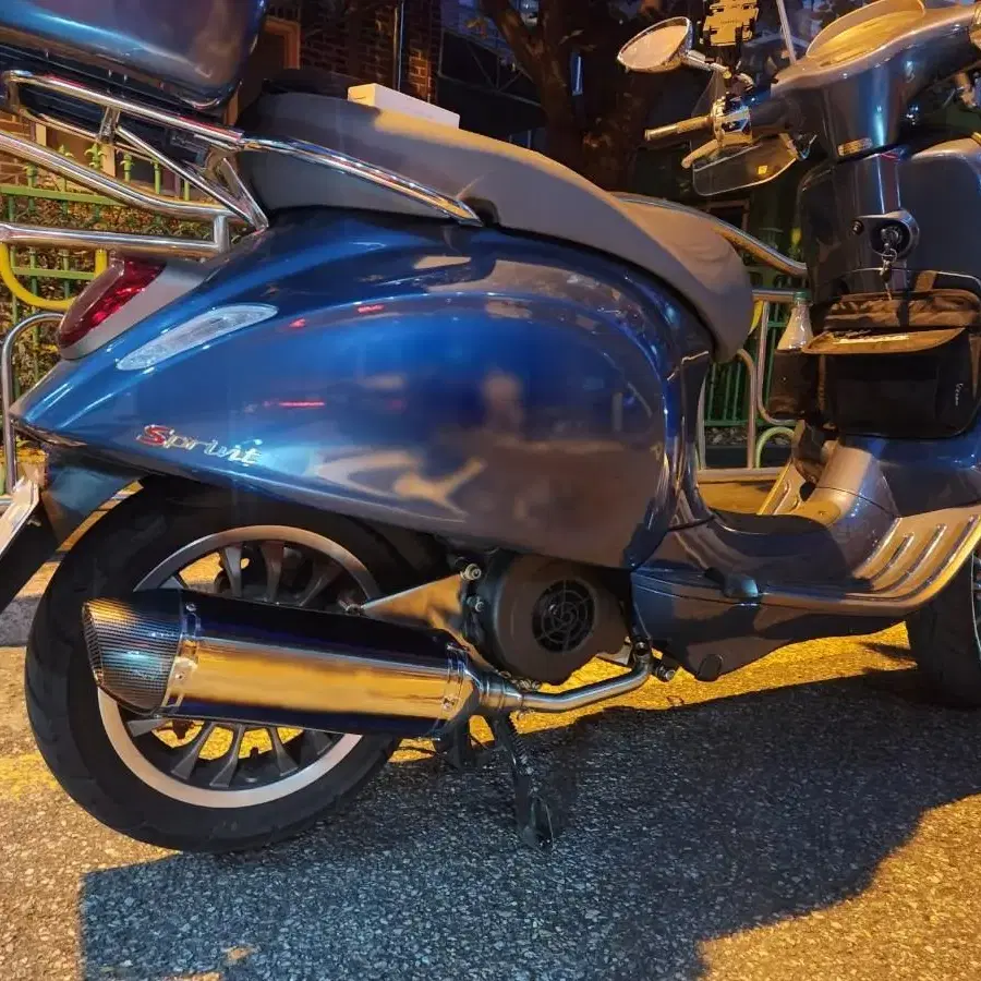 베스파 Vespa 125 gts300 튜닝 머플러