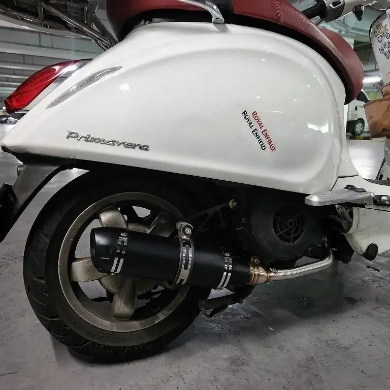 베스파 Vespa 125 gts300 튜닝 머플러