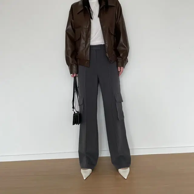 플라시드Hazel Cargo Trousers 새상품 미듐사이즈 판매