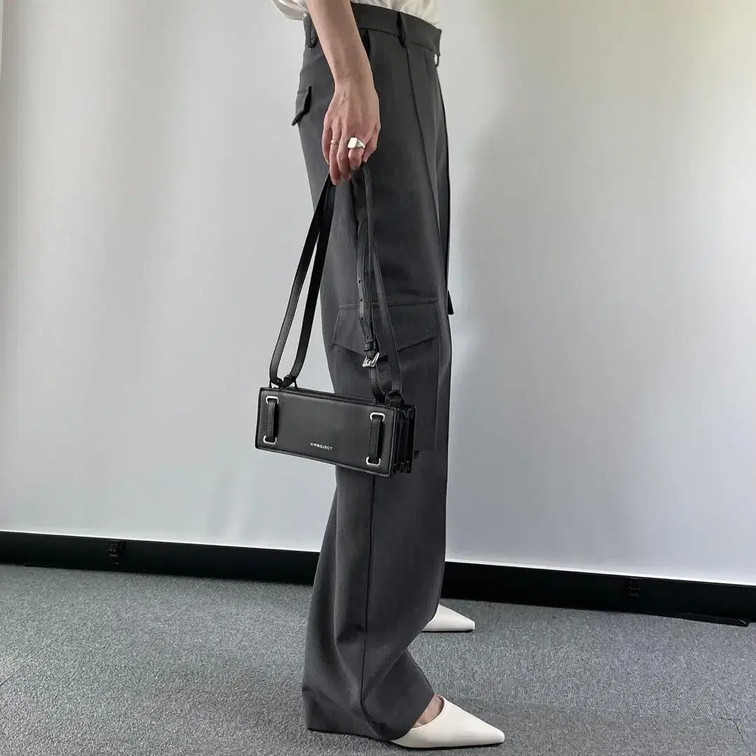 플라시드Hazel Cargo Trousers 새상품 미듐사이즈 판매