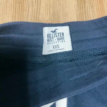 Hollister xxs online