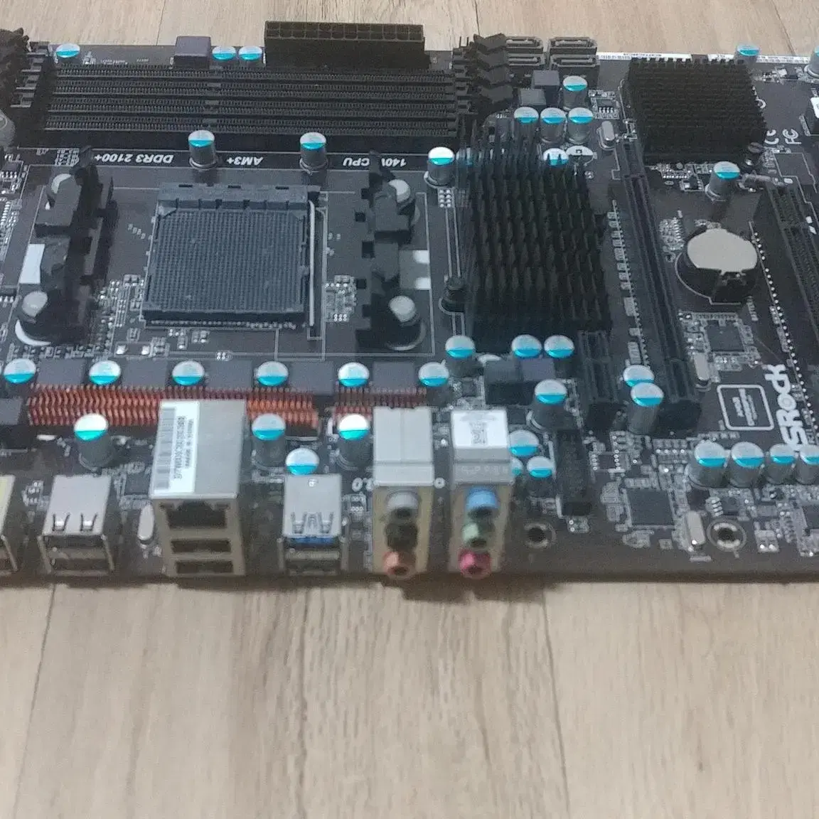 ASRock 970 PRO3 R2.0 AM3+메인보드