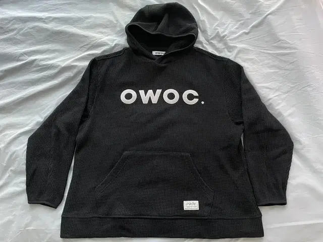 OWOC 후드티