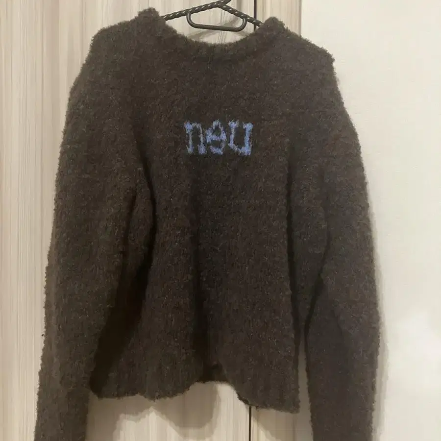 누페이저 neu sweater - brown