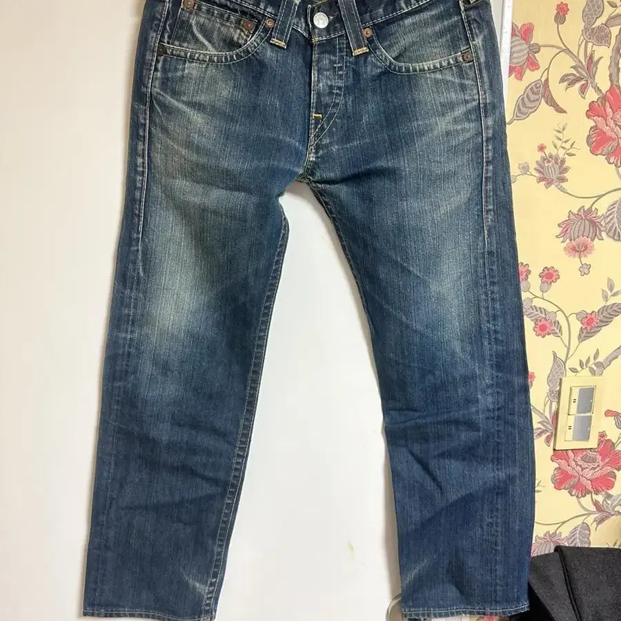 02스트 리바이스레드 LEVis RED