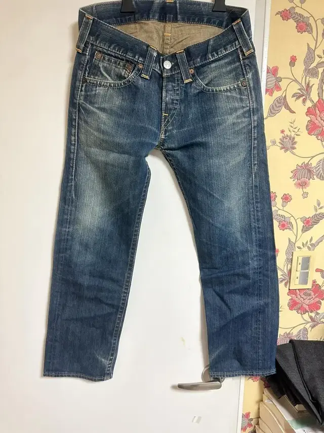 02스트 리바이스레드 LEVis RED