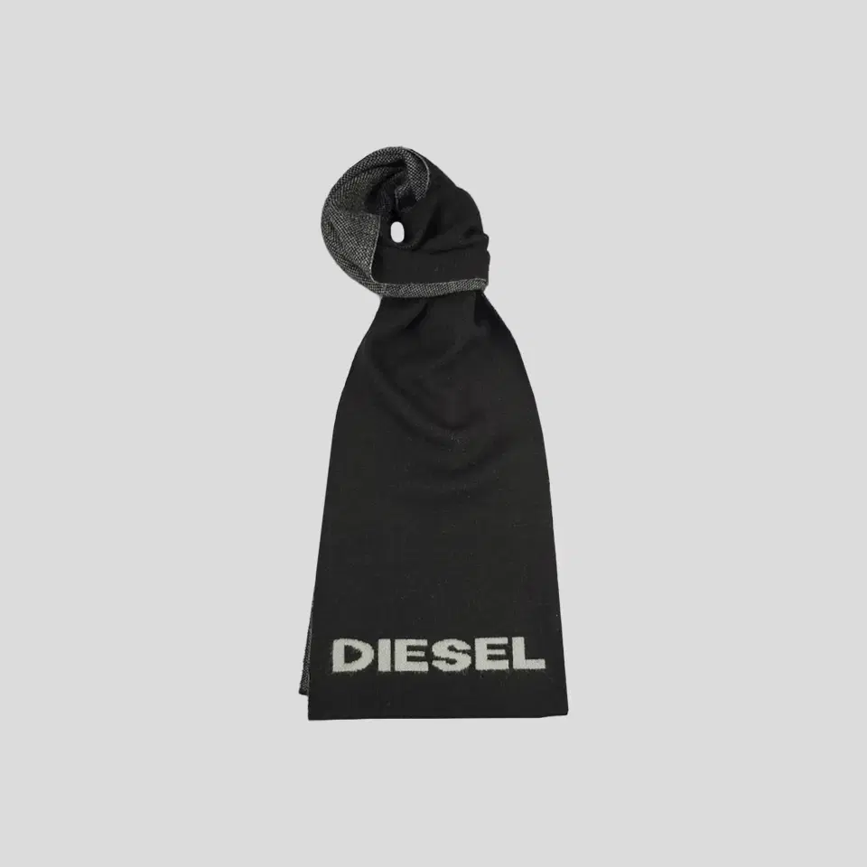 DIESEL 디젤 피그먼트 블랙 그레이 스펠링 브레이브맨 빅패턴 아크릴