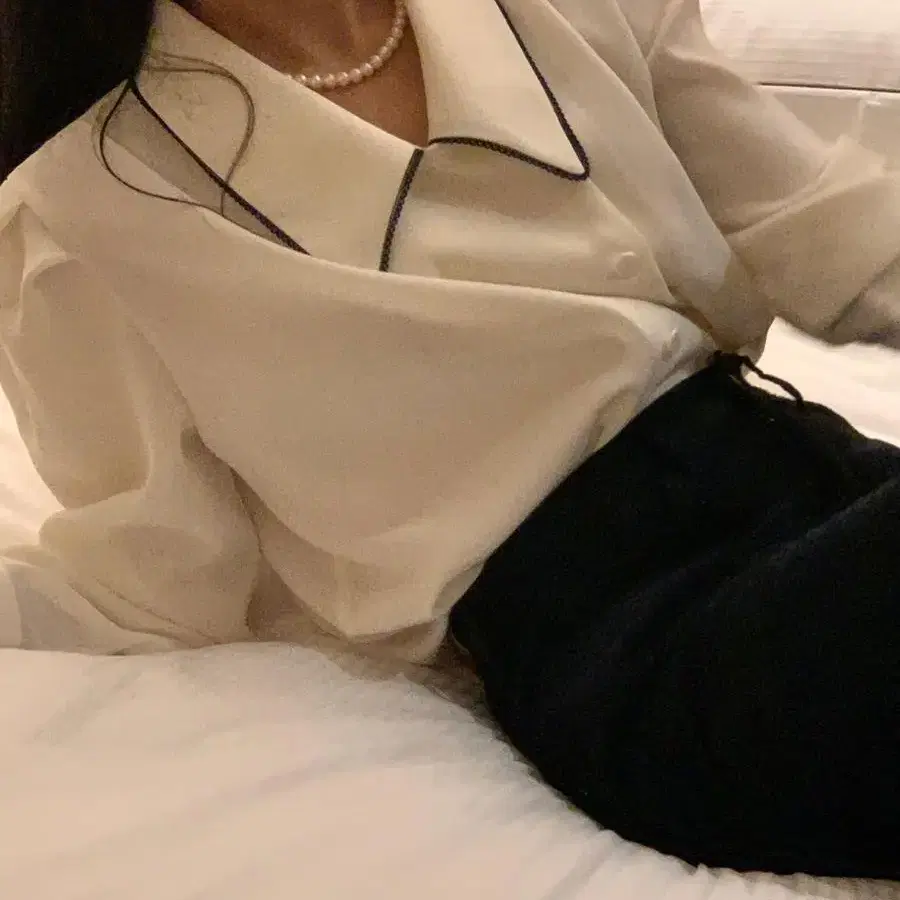 위드아웃썸머 블라우스 ellen blouse