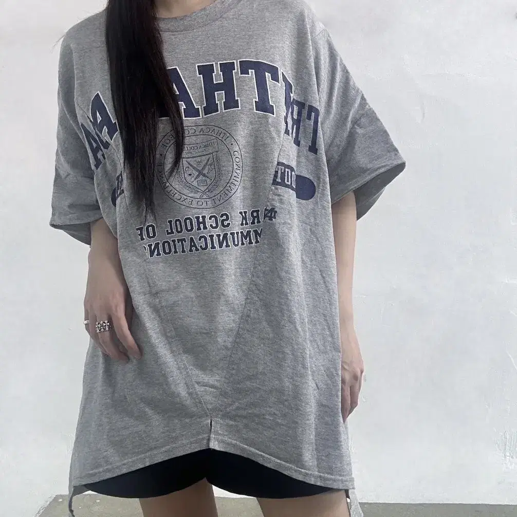 77circa Triangle Cut Wide T-shirt