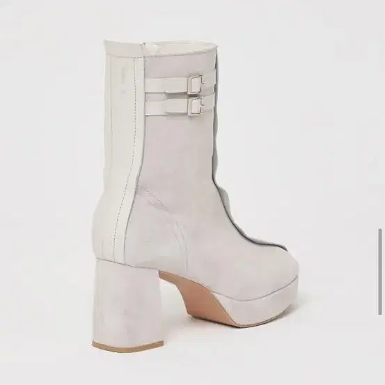 마뗑킴 ROUND ANKLE BOOTS IN LIGHTGREY 앵클부츠