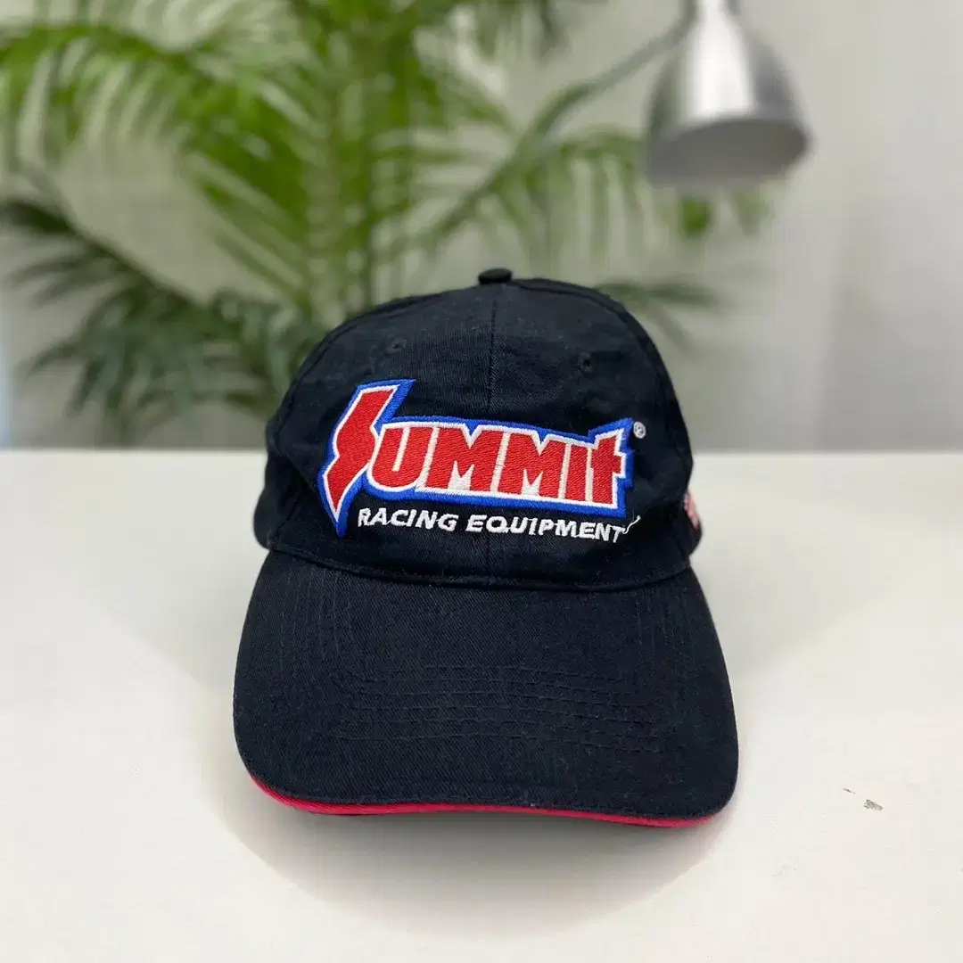 VTG U.S SUMMIT CAP a987