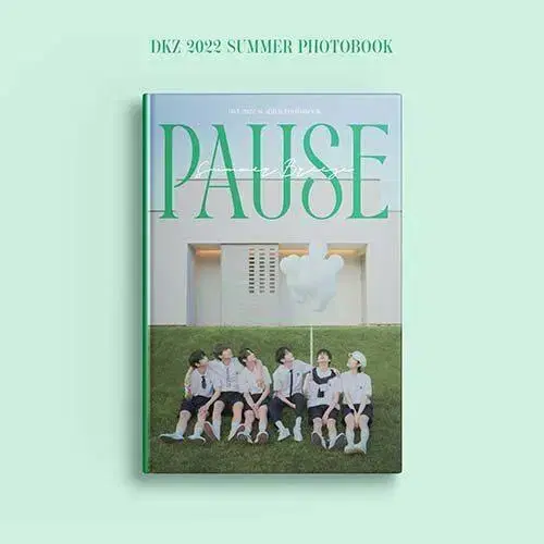 DKZ PhotoDKZ 2022 SUMMER PHOTOBOOK : PAUS