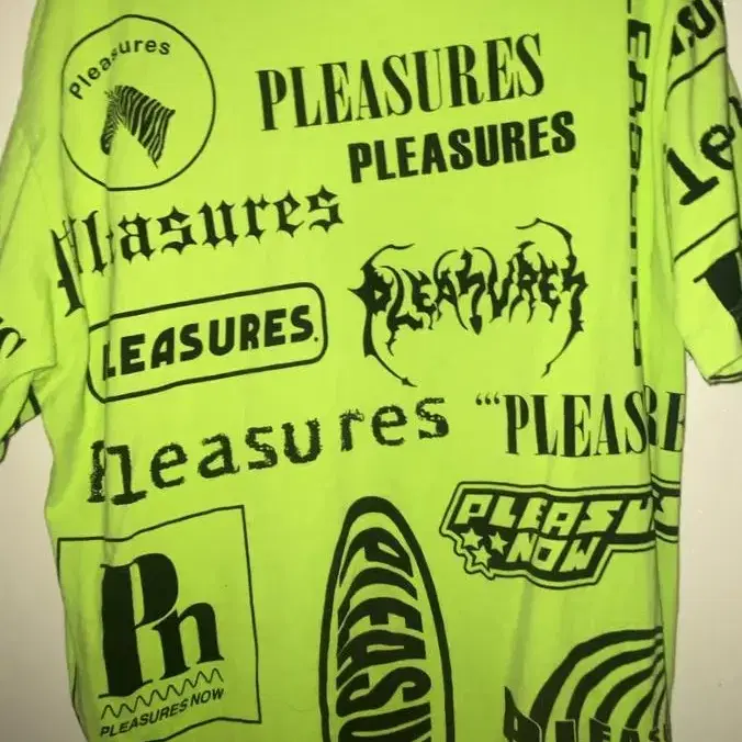 pleasures 19ss t shirt