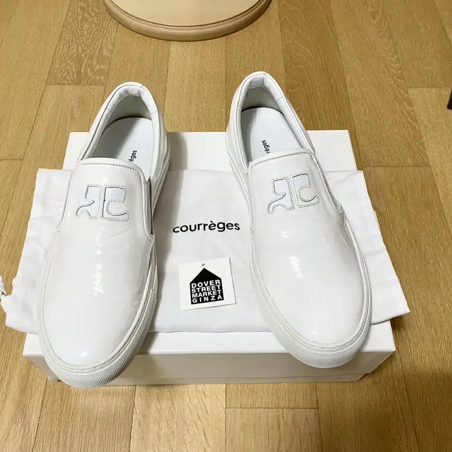 꾸레쥬 courreges 스니커즈 (새상품) 도버스트릿마켓긴자 한정모델