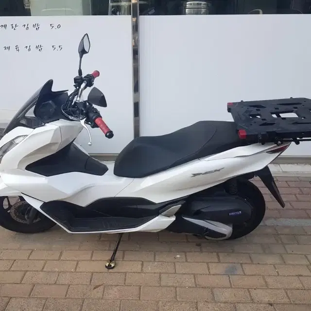 pcx 21년식 abs모델