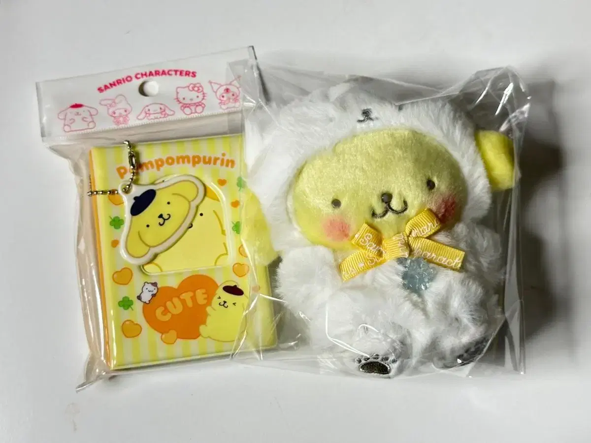 Pompompurin Fuwahuwa Snowkuma + Collectbook