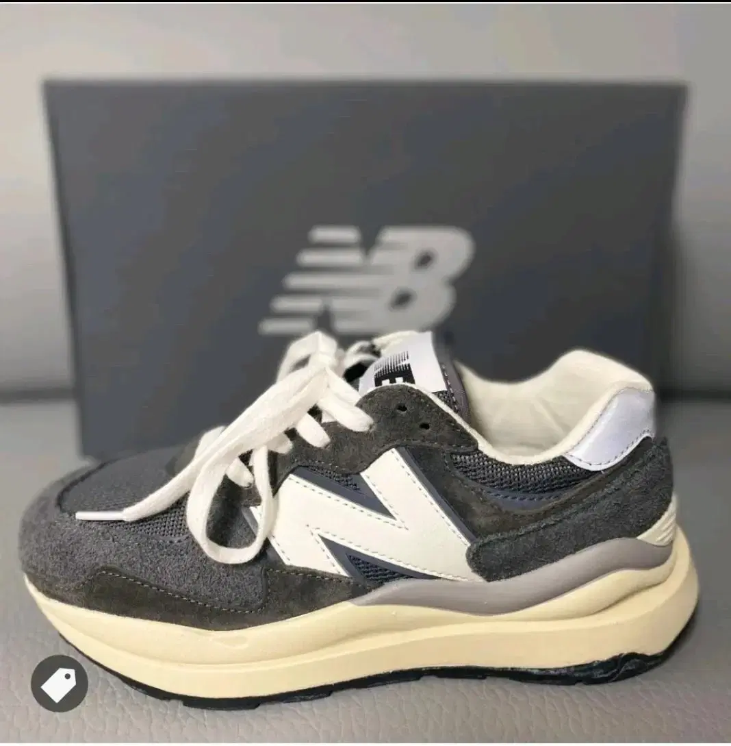 New Balance 5740 Vintage Luxe Magnet