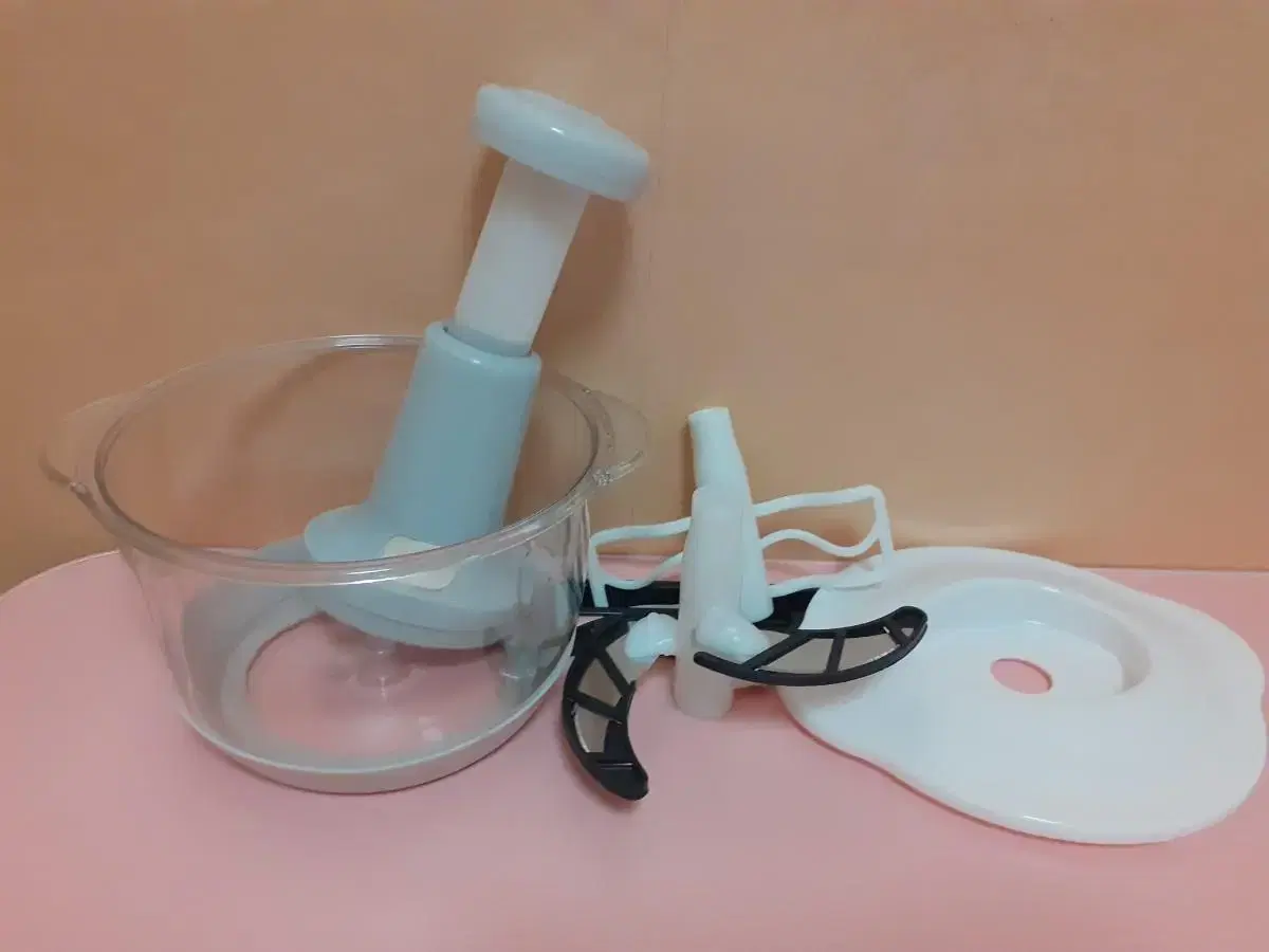 새 상품)플라 스틱 다지기 1 5L 10000원