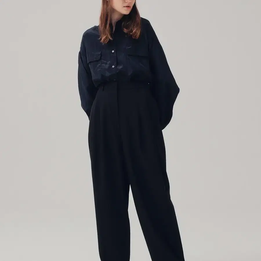 오눅 시시아사우르스 PLEATED TROUSER BLACK XS