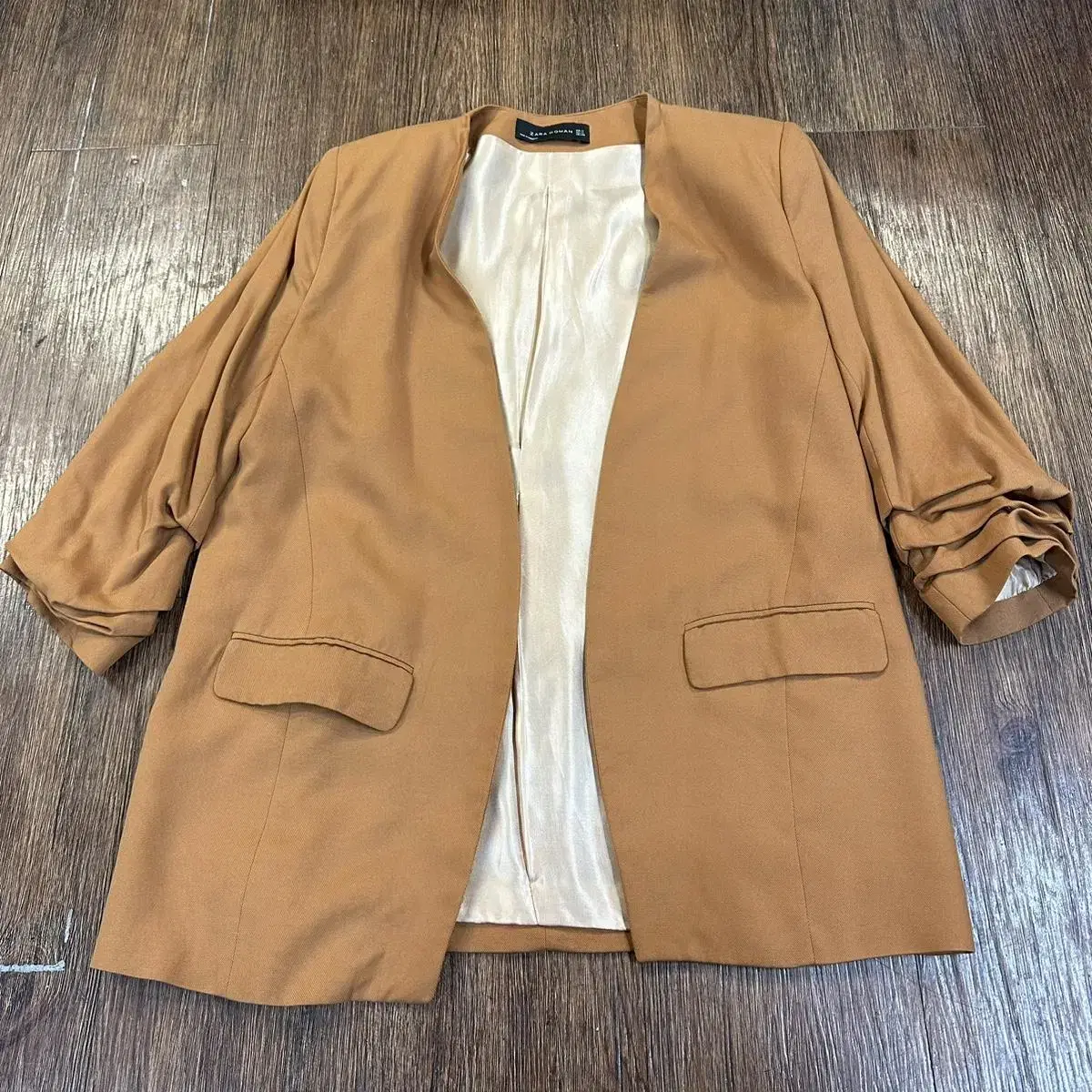 M) ZARA WOMAN Jacket (shipping included)