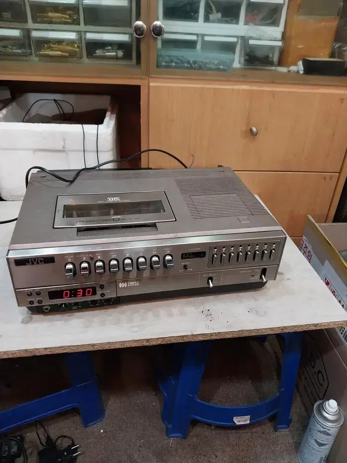 1979 JVC HR 3330TR 비디오 플레이어/고장