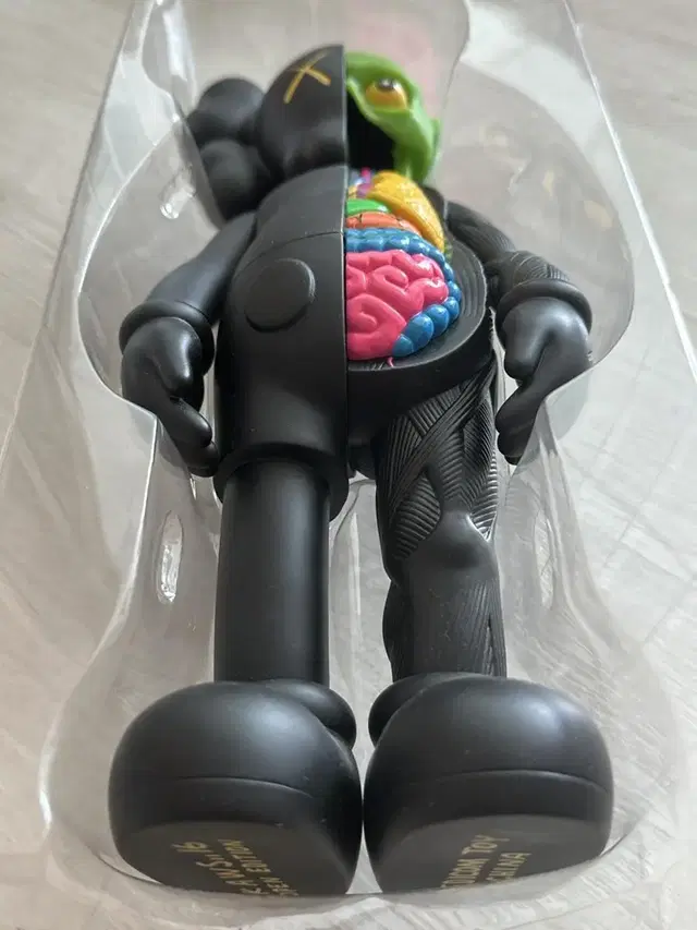 카우스 해부도 블랙 Kaws Companion Flayed black