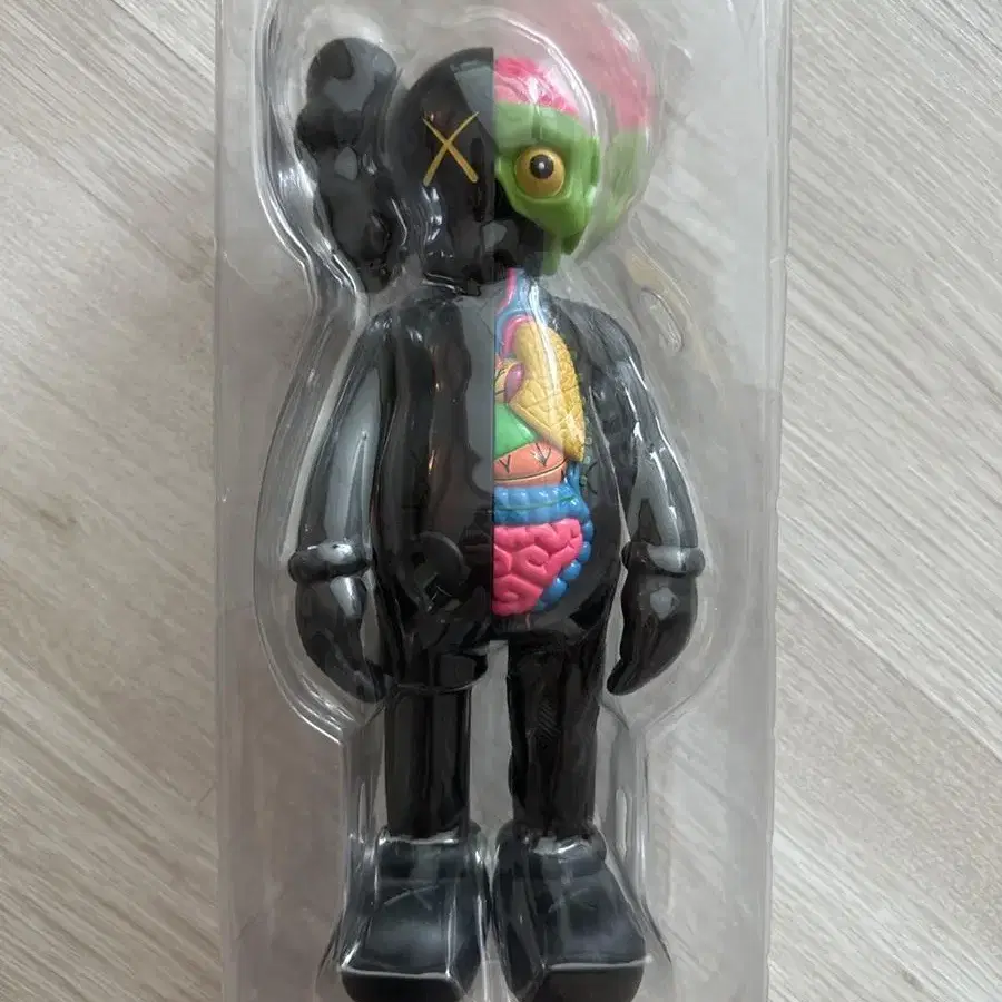 카우스 해부도 블랙 Kaws Companion Flayed black