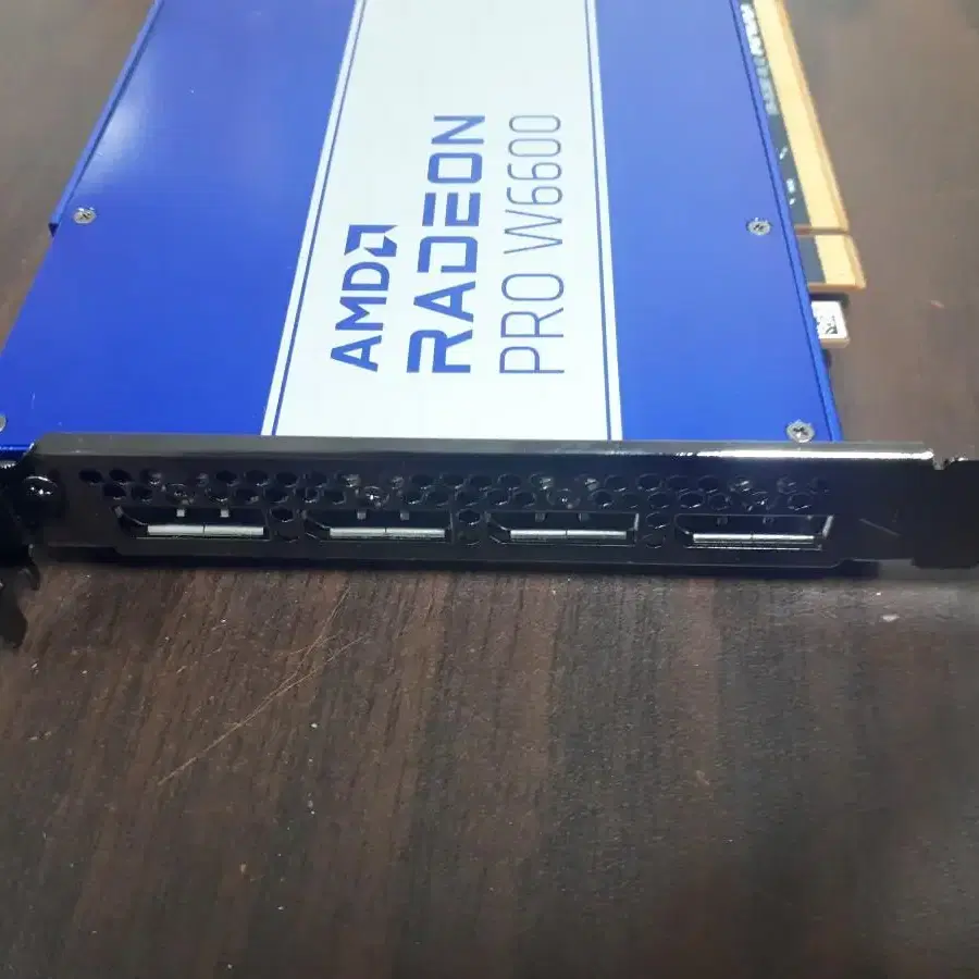 (중고)그래픽카드 AMD RADEON PRO W6600 8GB