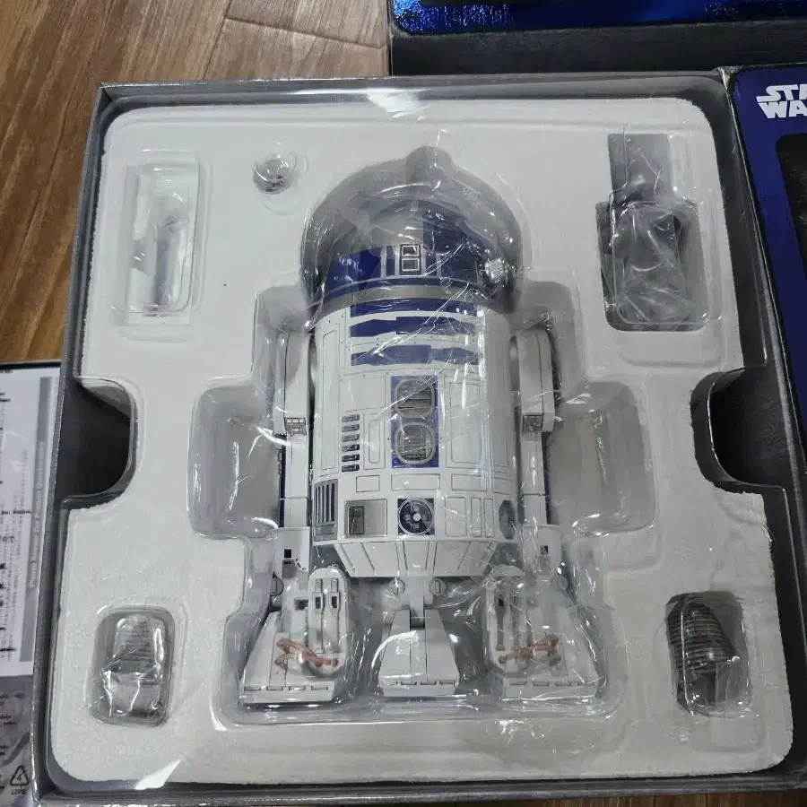 반다이 스타워즈  R2D2 다이캐스트