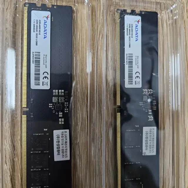 ADATA-DDR5-4800 CL40 16GB 두개 판매합니다.