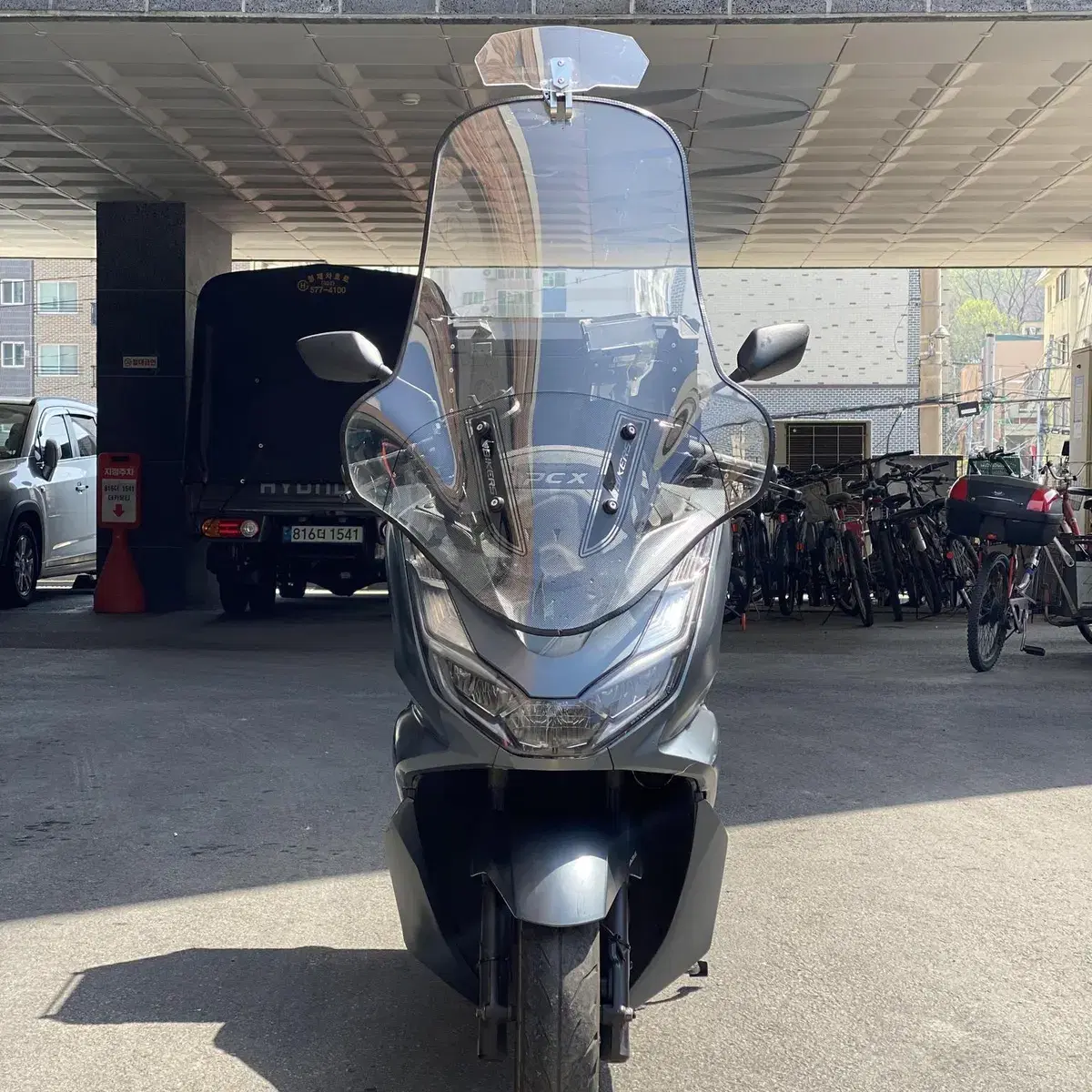 PCX125CC ABS 21년식 저렴하게 판매합니다.