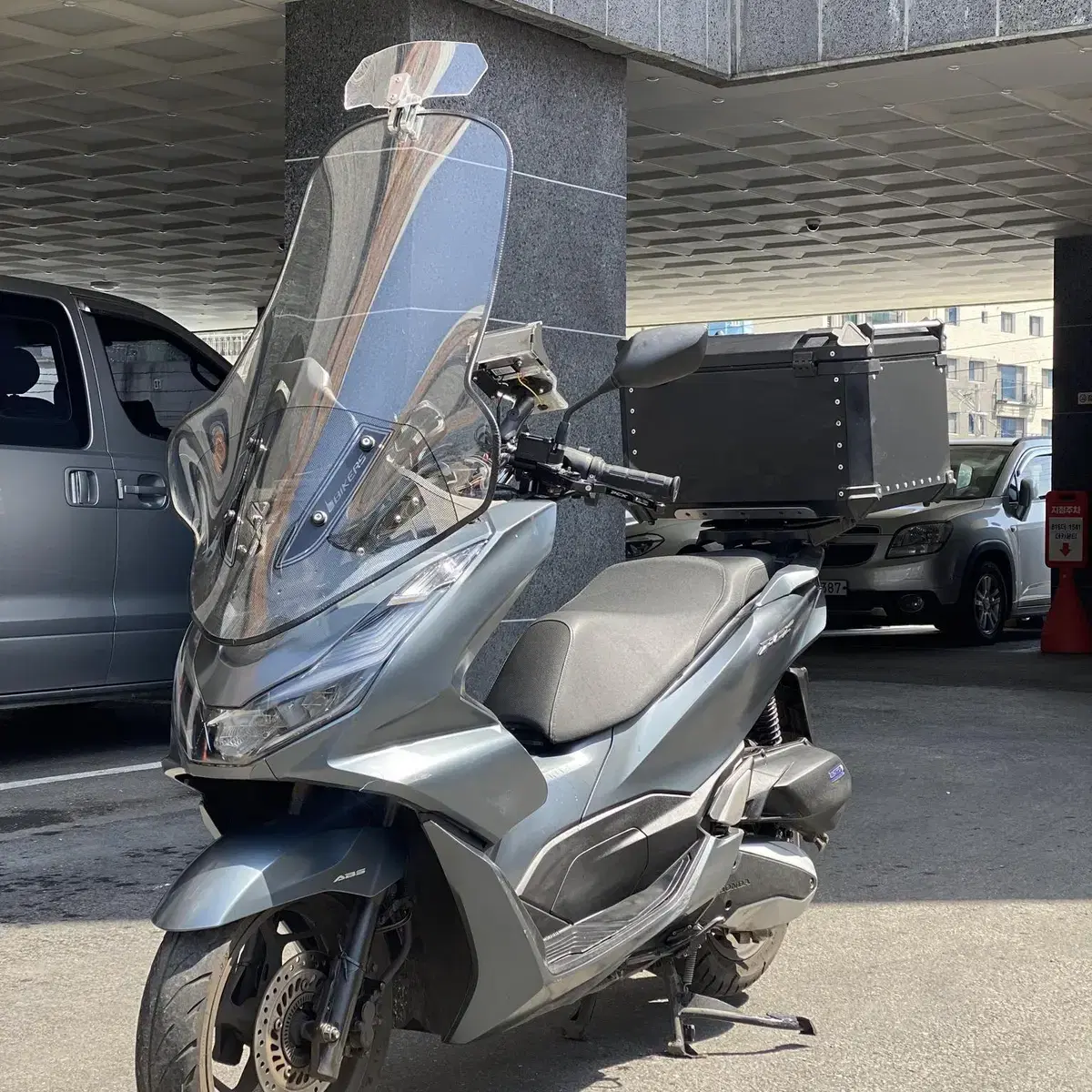 PCX125CC ABS 21년식 저렴하게 판매합니다.