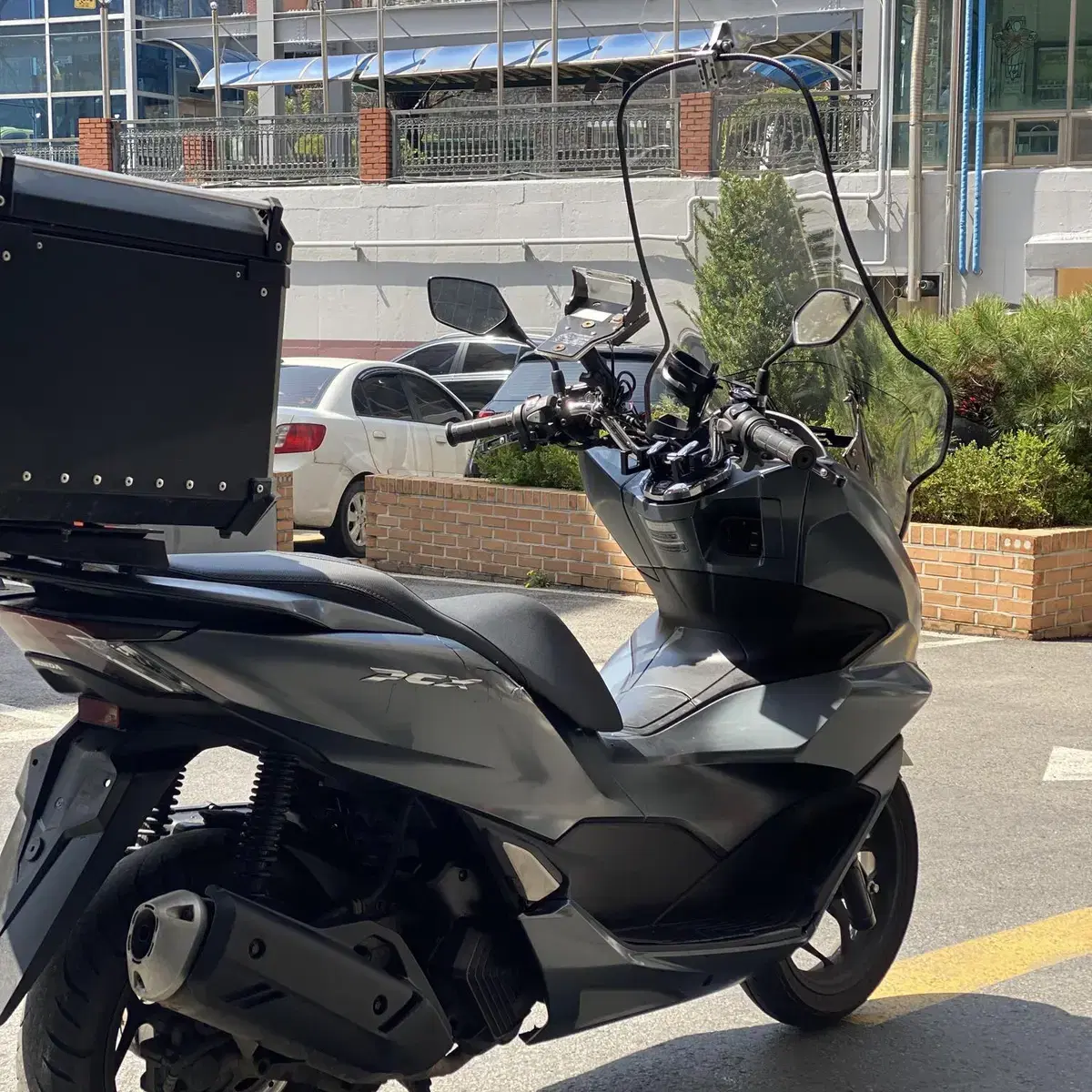 PCX125CC ABS 21년식 저렴하게 판매합니다.