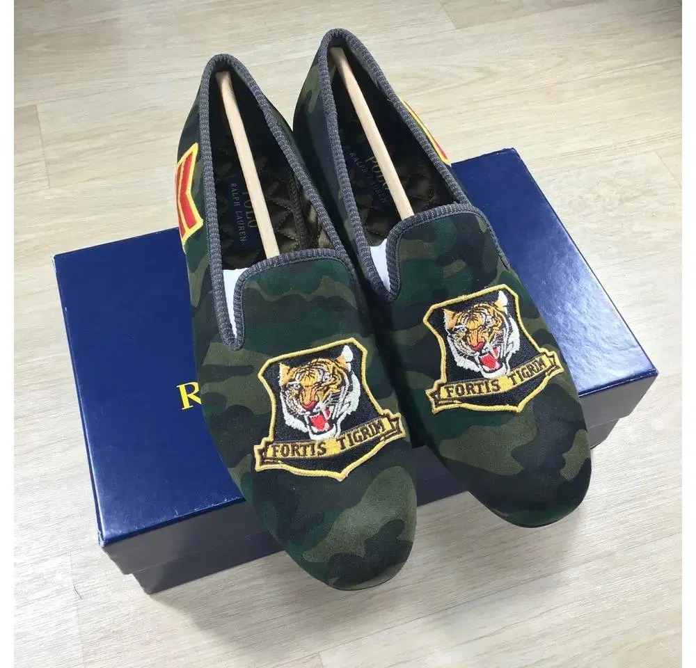 [NEW, 7.5D] Polo Ralph Lauren Polo Tiger with Fanpatch Camo Suede Dropper