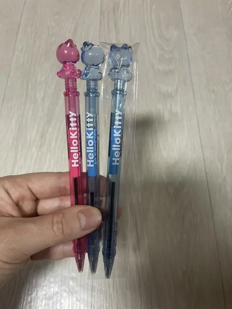 Hello Kitty Transparent Ballpoint Pen